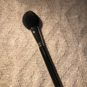 M.A.C Cosmetic Brush #150